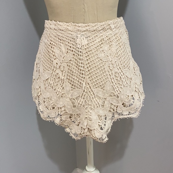 EXPRESS Crochet Draw String Shorts - Picture 2 of 4